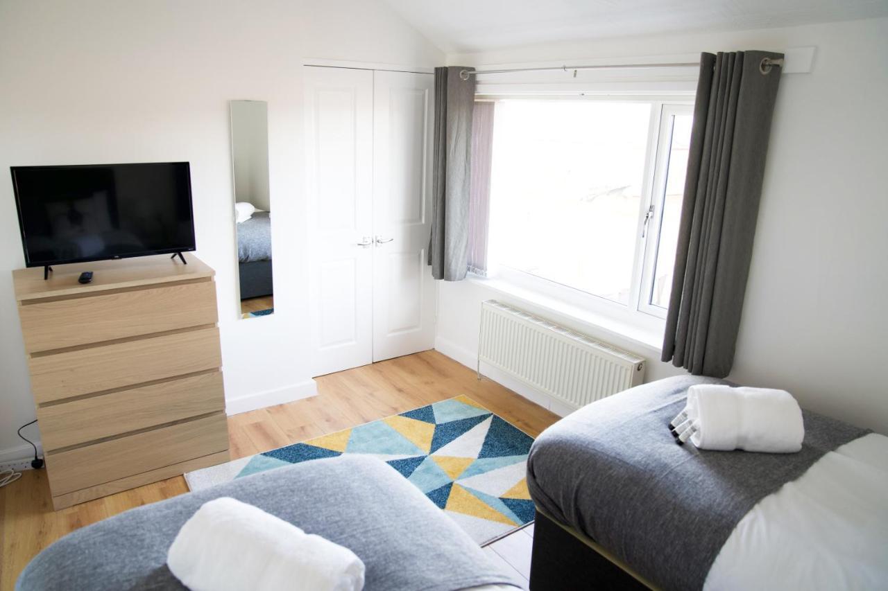 3br-st Johns Hse-free Parking-workers-kitchen-wifi-dog Friendly Doncaster